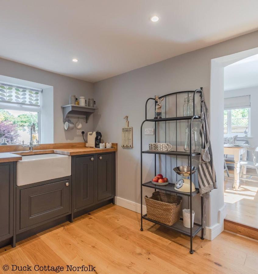 Duck - Grade Ii Listed Cottage, Village Location, Nr Holt Holiday home