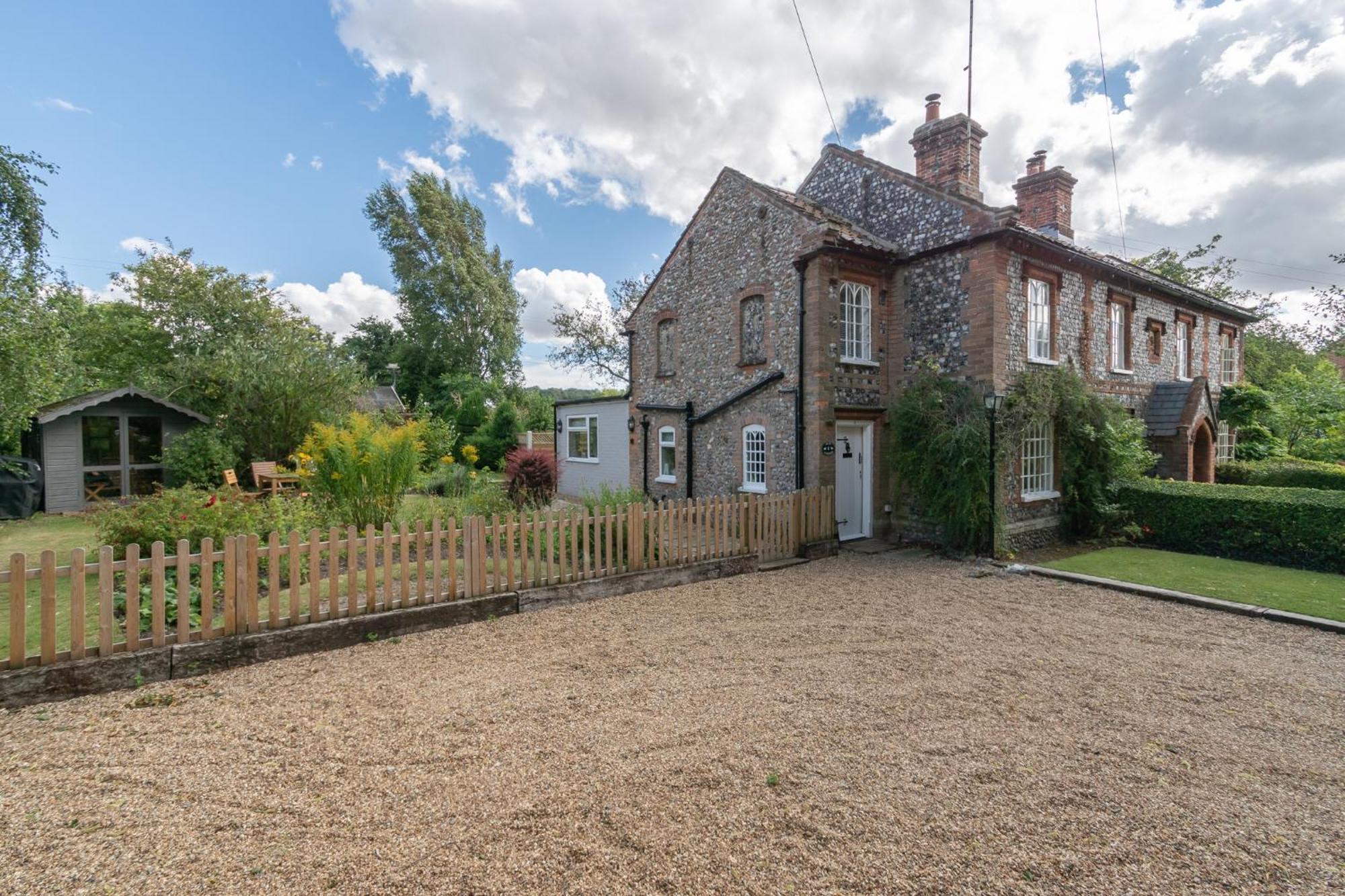 Holiday home Duck - Grade Ii Listed Cottage, Village Location, Nr Holt